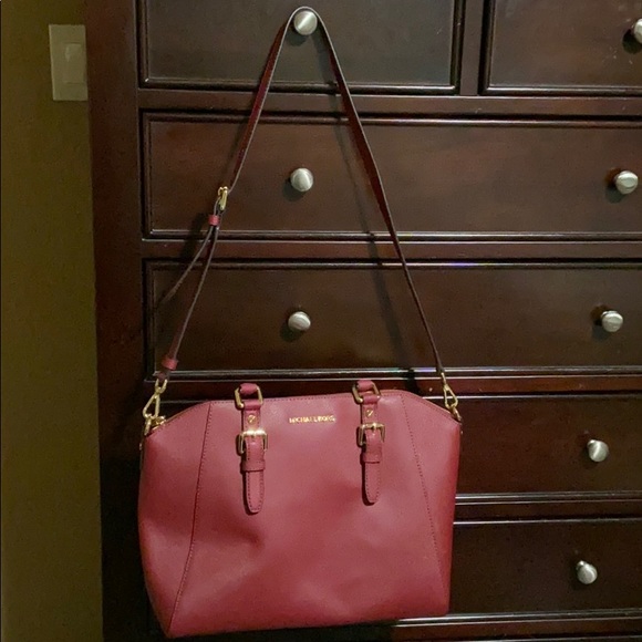 Michael Kors Handbag. NWOT! - Picture 1 of 8